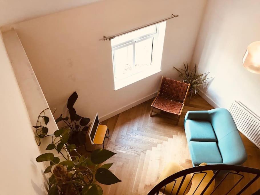 Appartamento Stylish New Listing! Free Parking, Trendy Location